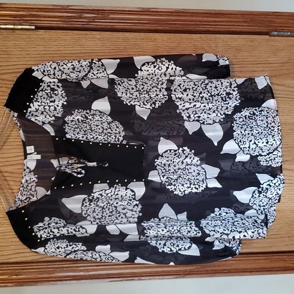 Cato Tops - Women's Top
